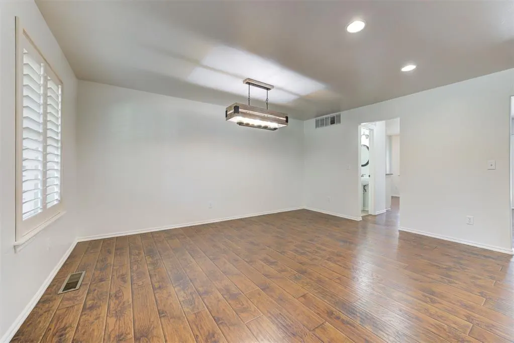 Photo 9 — 3200 Brookhollow Road, Oklahoma City, OK 73120