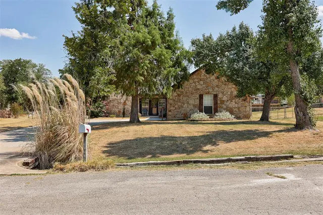 Front exterior — 4000 S Cinder Circle, Choctaw, OK 73020