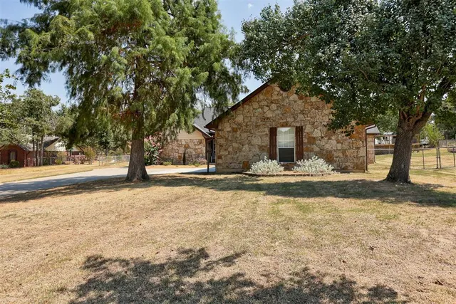 Photo 3 — 4000 S Cinder Circle, Choctaw, OK 73020