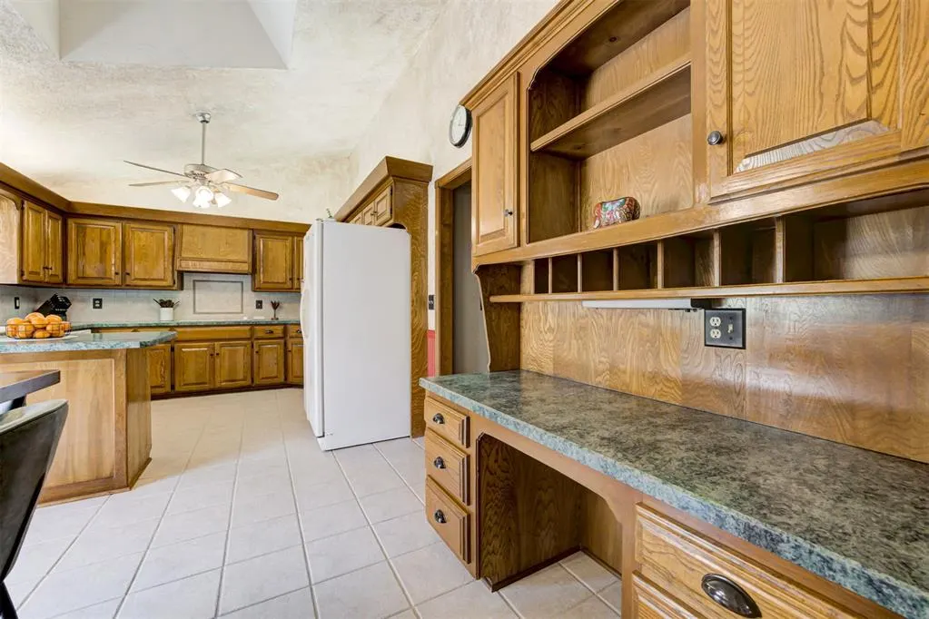 Photo 16 — 4000 S Cinder Circle, Choctaw, OK 73020