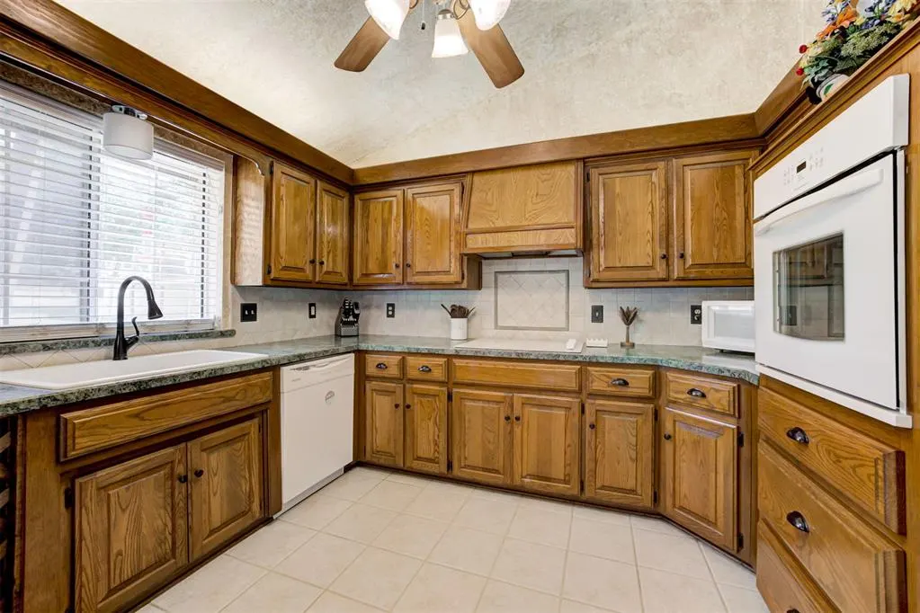Photo 20 — 4000 S Cinder Circle, Choctaw, OK 73020