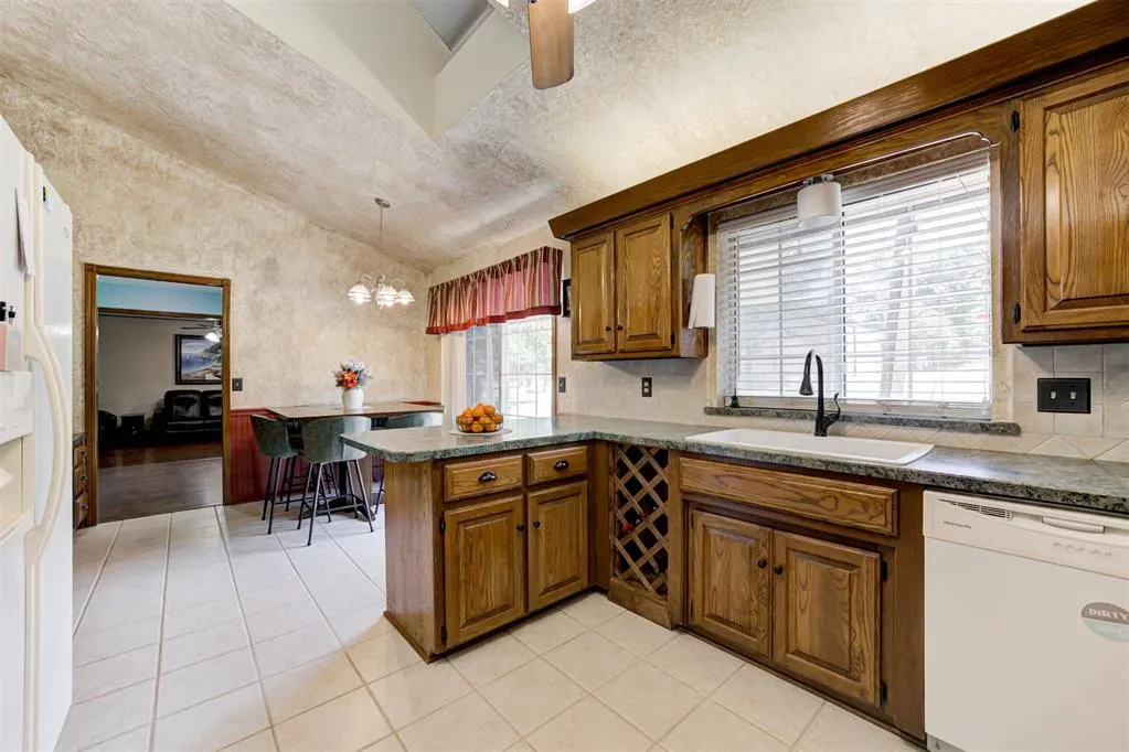 Photo 22 — 4000 S Cinder Circle, Choctaw, OK 73020