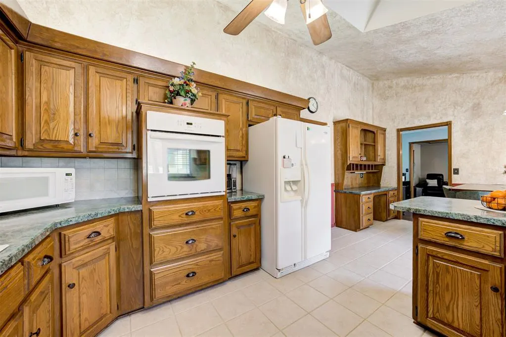 Photo 24 — 4000 S Cinder Circle, Choctaw, OK 73020