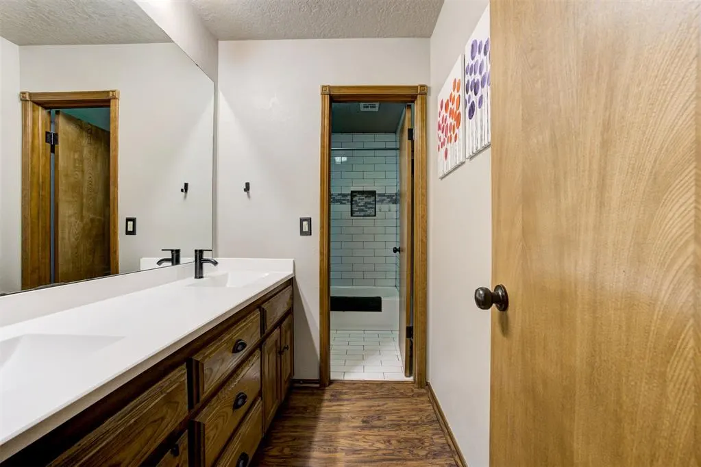 Photo 36 — 4000 S Cinder Circle, Choctaw, OK 73020