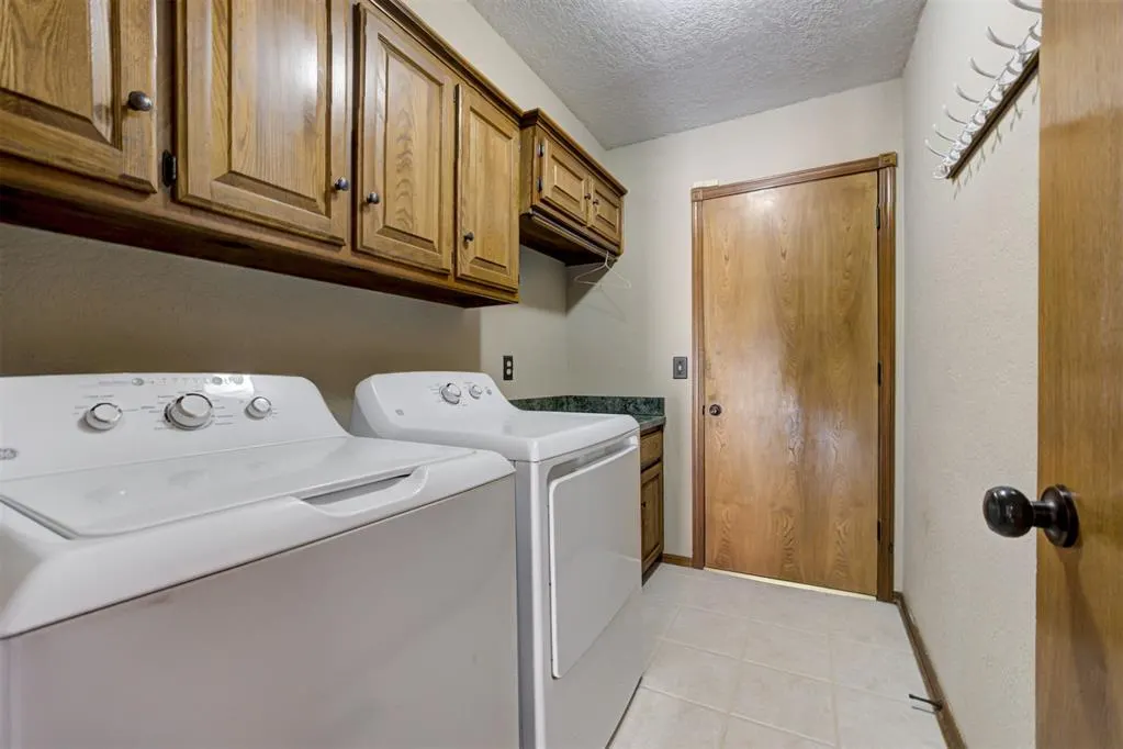Photo 41 — 4000 S Cinder Circle, Choctaw, OK 73020