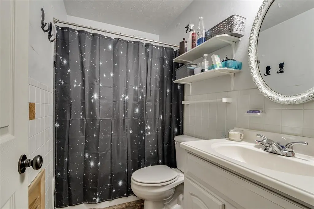 Photo 7 — 2721 SW 64th Street, Oklahoma City, OK 73159