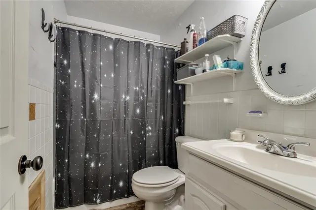 Photo 7 — 2721 SW 64th Street, Oklahoma City, OK 73159
