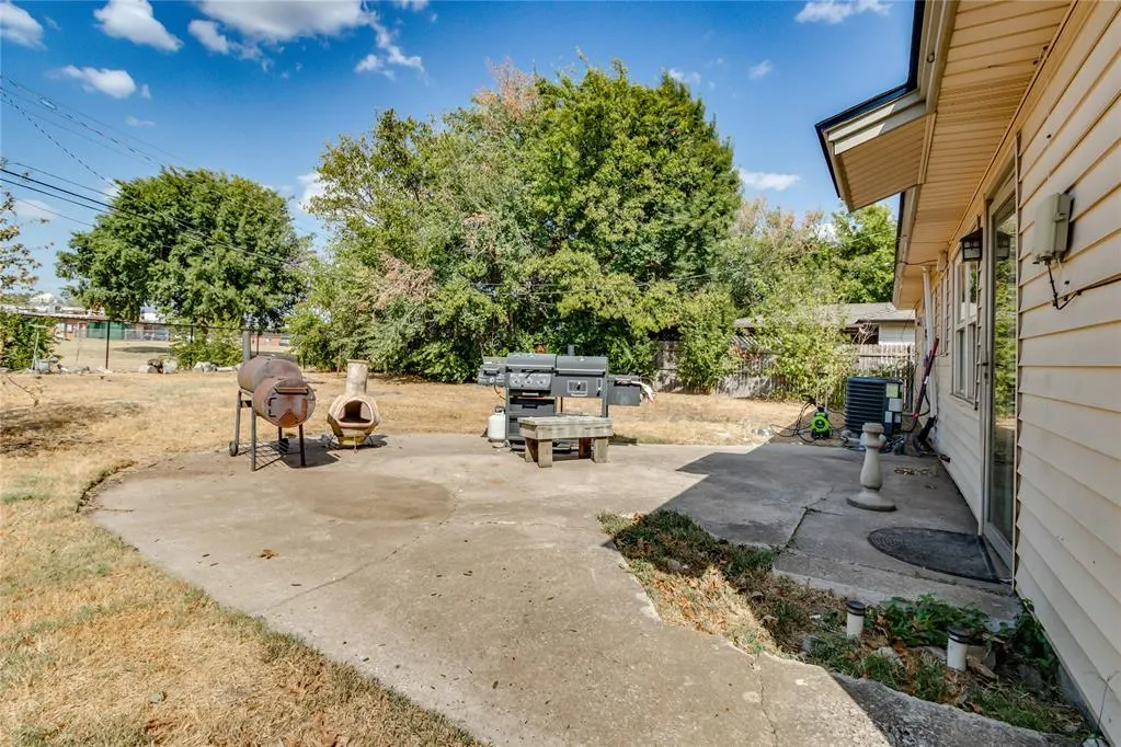 Photo 12 — 2721 SW 64th Street, Oklahoma City, OK 73159