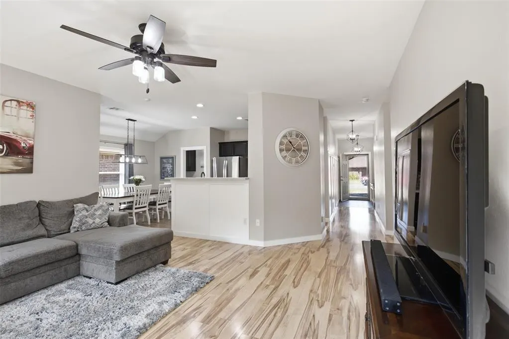 Photo 3 — 2026 Bradford Circle, Newcastle, OK 73065