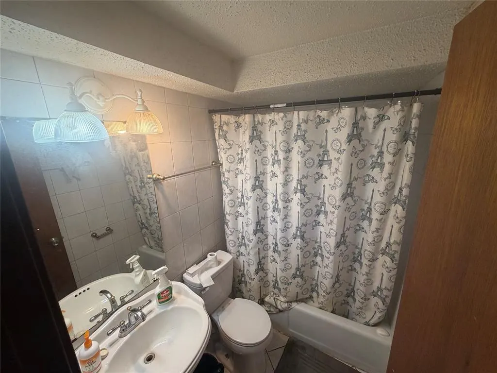 Photo 3 — 3208 SE Parker Drive, Oklahoma City, OK 73135