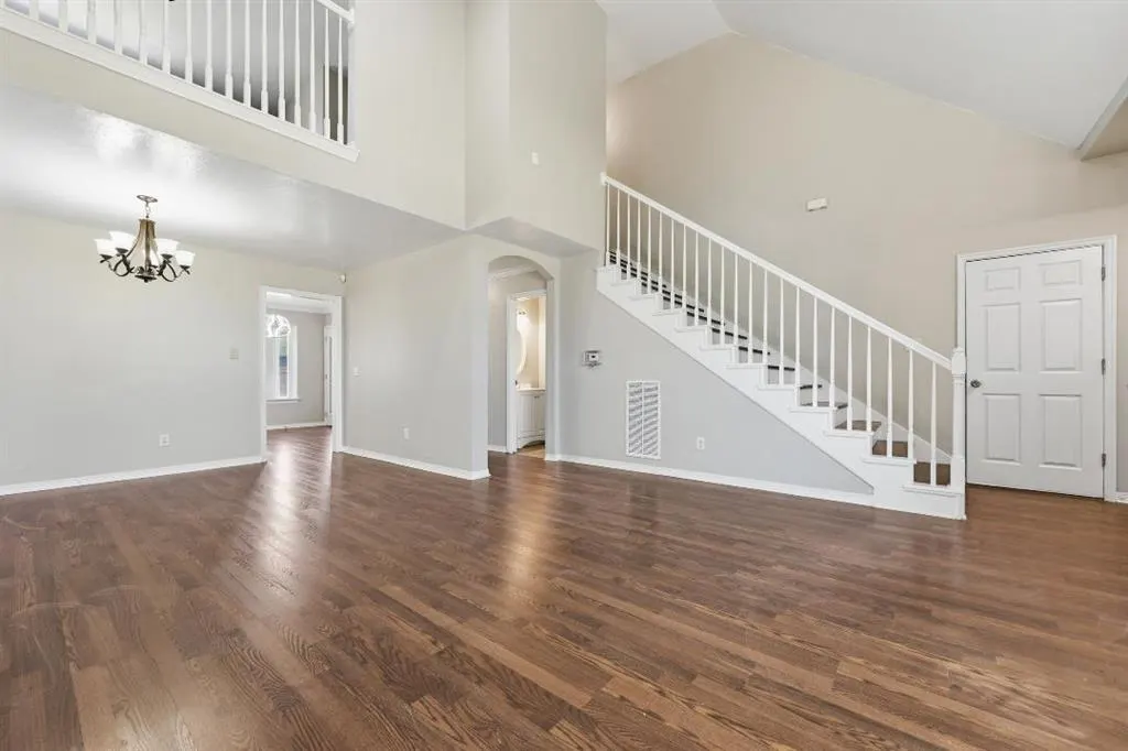 Photo 2 — 11613 SW 11th Street, Yukon, OK 73099