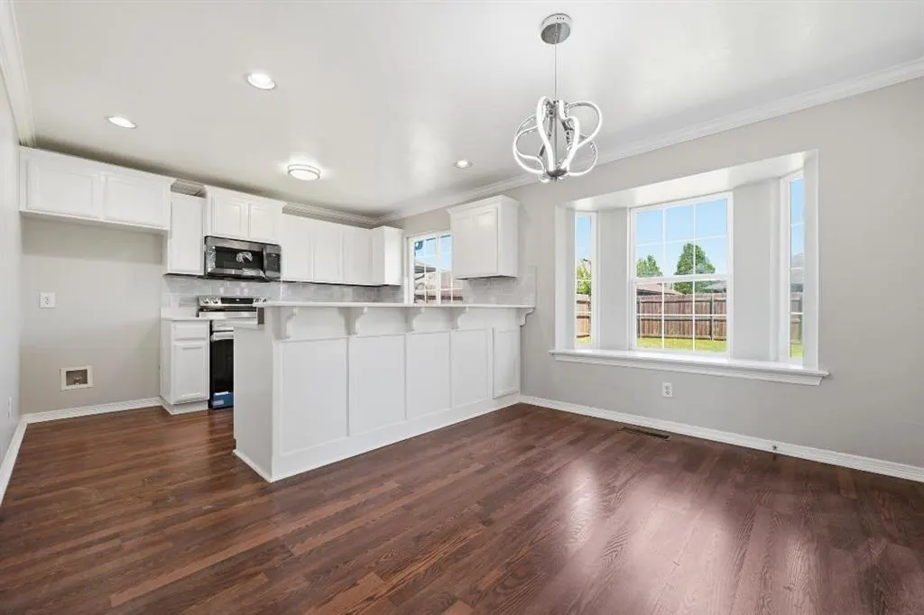 Photo 7 — 11613 SW 11th Street, Yukon, OK 73099