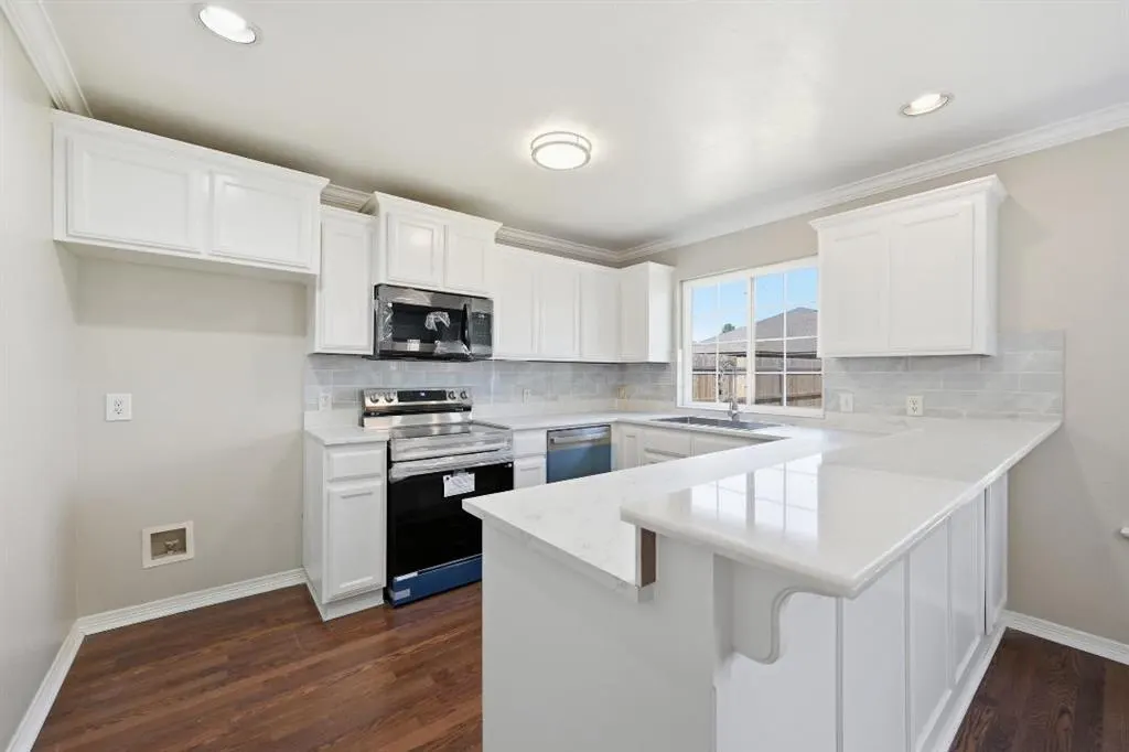 Photo 9 — 11613 SW 11th Street, Yukon, OK 73099