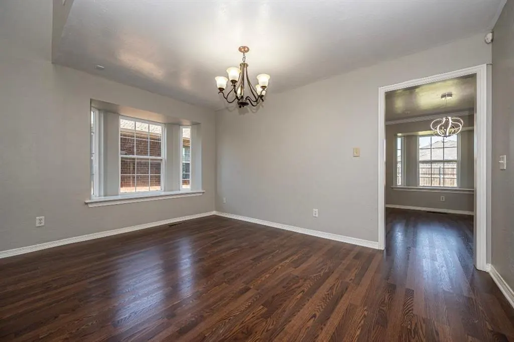 Photo 11 — 11613 SW 11th Street, Yukon, OK 73099