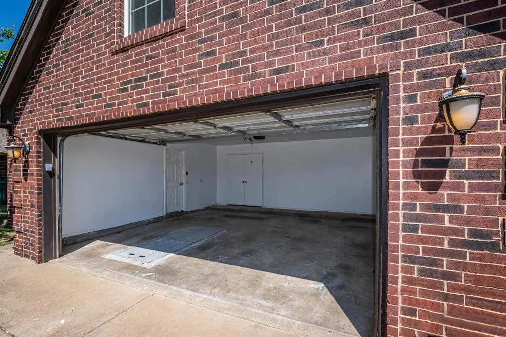Photo 29 — 11613 SW 11th Street, Yukon, OK 73099