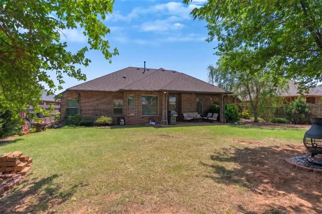 Photo 27 — 2113 Sycamore Creek Avenue, Yukon, OK 73099