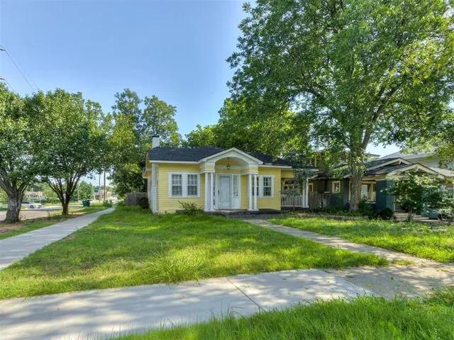 Photo 4 — 1025 NW 34th Street, Oklahoma City, OK 73118
