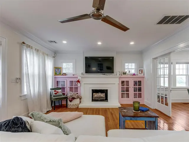 Photo 7 — 1025 NW 34th Street, Oklahoma City, OK 73118