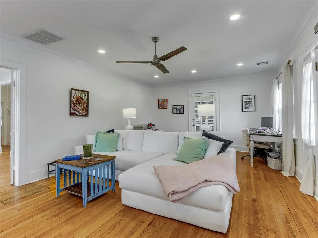 Photo 11 — 1025 NW 34th Street, Oklahoma City, OK 73118