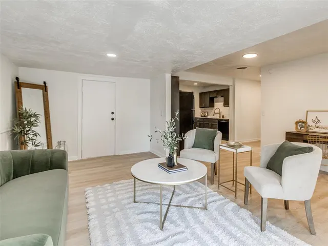 Photo 7 — 1412 Casady Lane, Oklahoma City, OK 73120