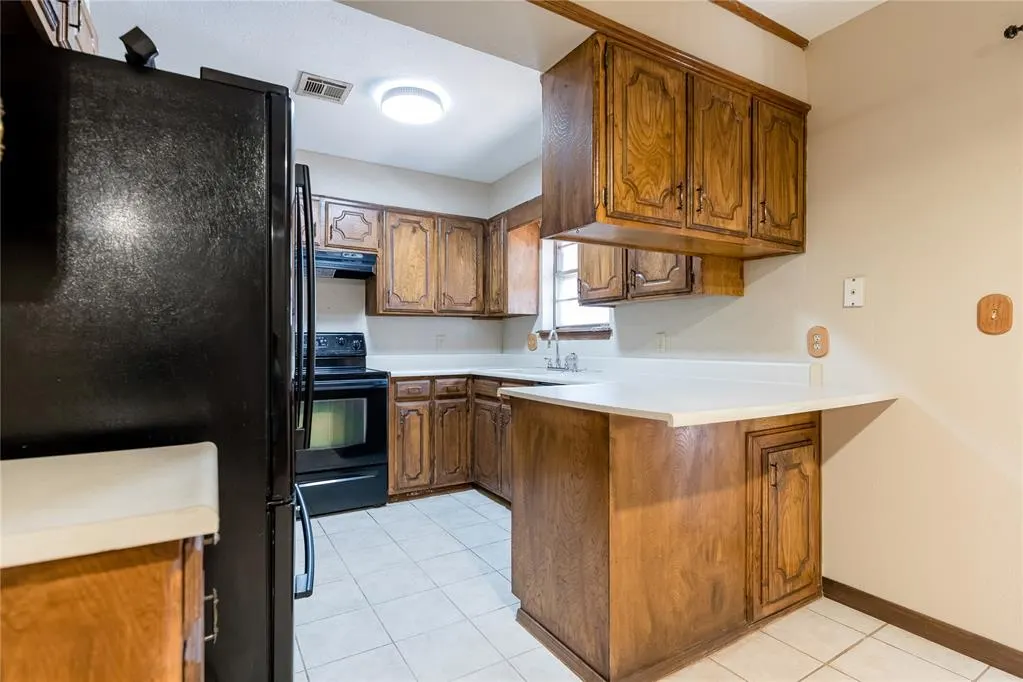 Photo 6 — 110 Peggy Drive, Elk City, OK 73644