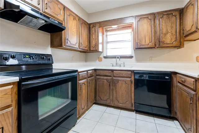 Photo 7 — 110 Peggy Drive, Elk City, OK 73644