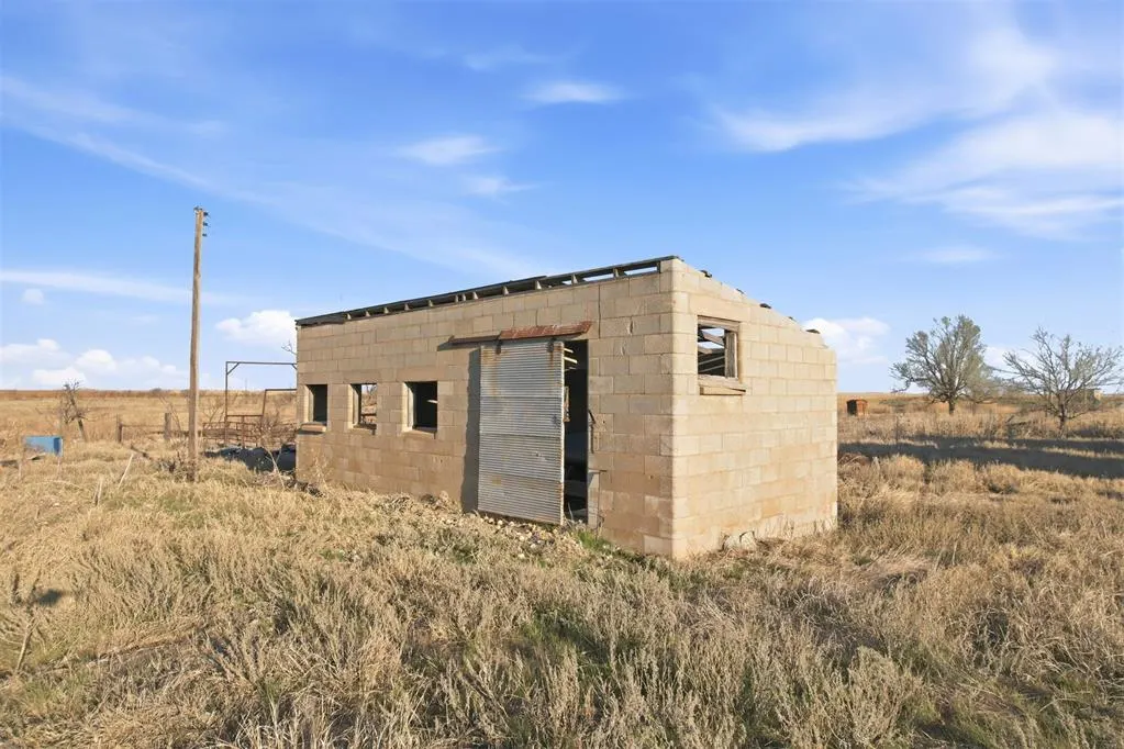 Photo 23 — 21840 E 1550 Road, Roosevelt, OK 73564