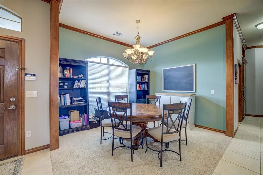 Photo 6 — 3212 Pin Oak Road, Oklahoma City, OK 73170