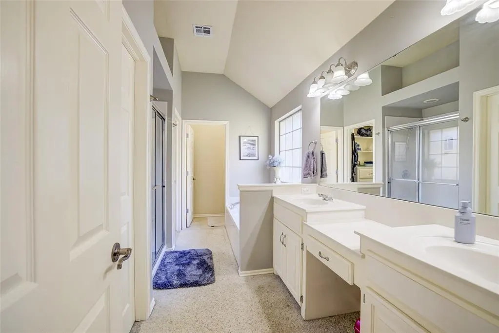 Photo 16 — 3212 Pin Oak Road, Oklahoma City, OK 73170