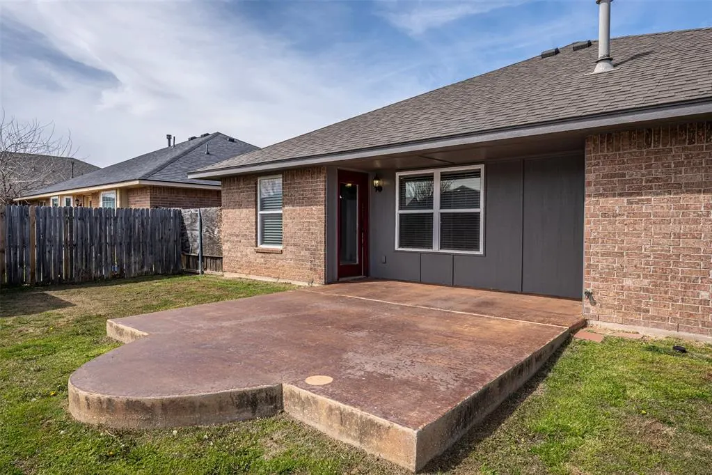Photo 3 — 11640 SW 10th Street, Yukon, OK 73099