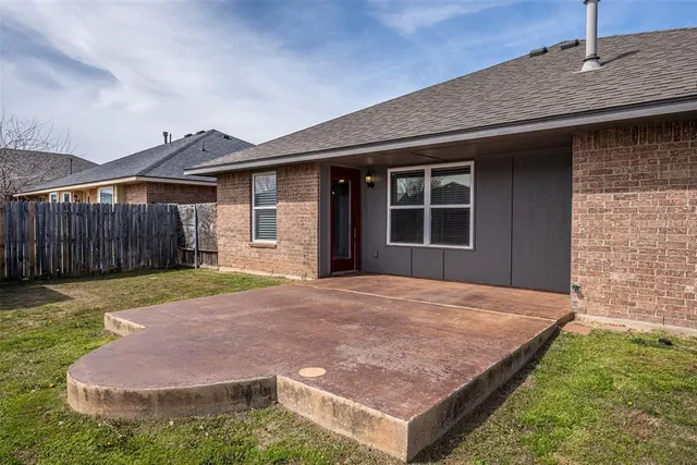 Photo 3 — 11640 SW 10th Street, Yukon, OK 73099