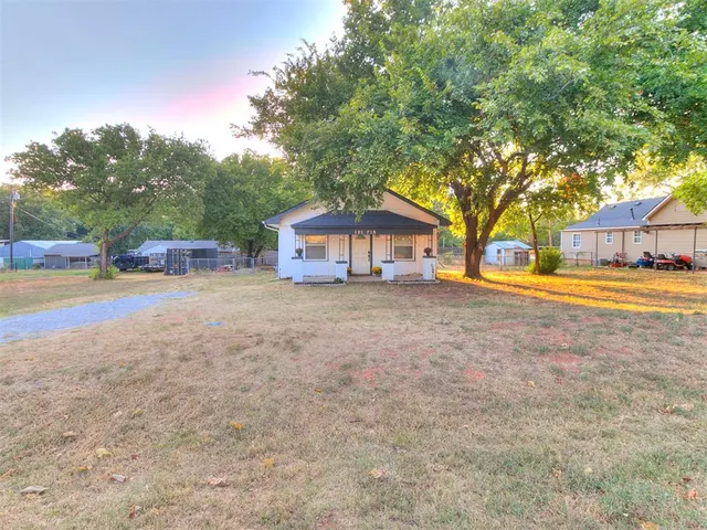 Photo 4 — 505 Fir Street, Wellston, OK 74881