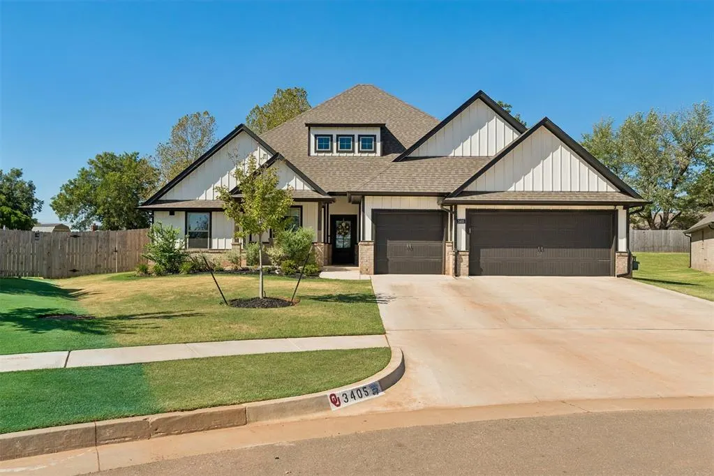 Front exterior — 3405 Broadmoore Drive, Moore, OK 73160