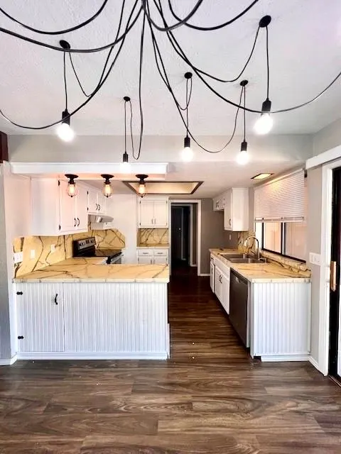 Photo 5 — 12520 Clarence Court, Oklahoma City, OK 73142
