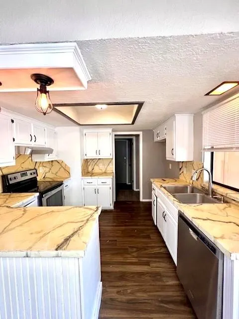 Photo 6 — 12520 Clarence Court, Oklahoma City, OK 73142