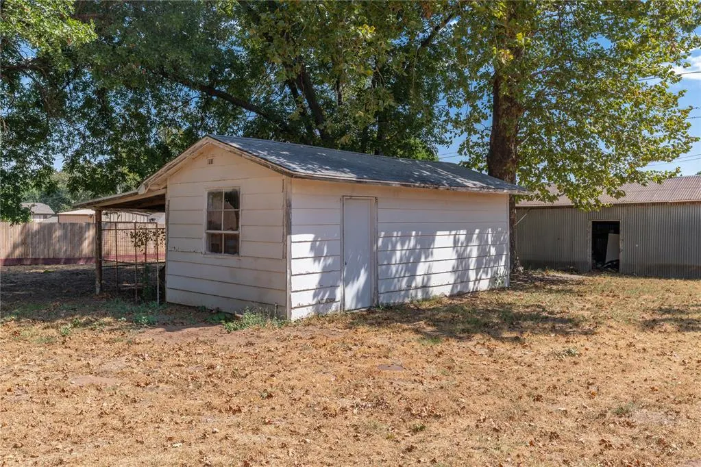 Photo 24 — 1923 W Louisiana Avenue, Chickasha, OK 73018