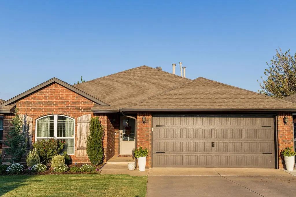 Front exterior — 4412 Applegate Drive, Moore, OK 73160