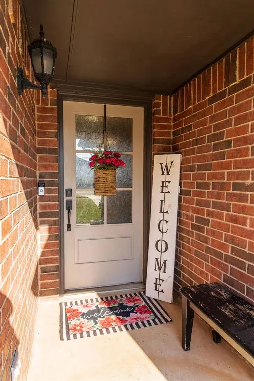 Photo 2 — 4412 Applegate Drive, Moore, OK 73160