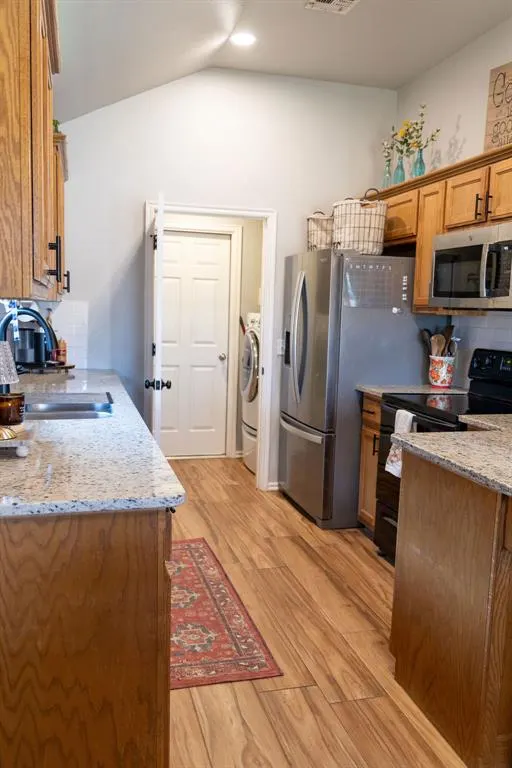 Photo 6 — 4412 Applegate Drive, Moore, OK 73160