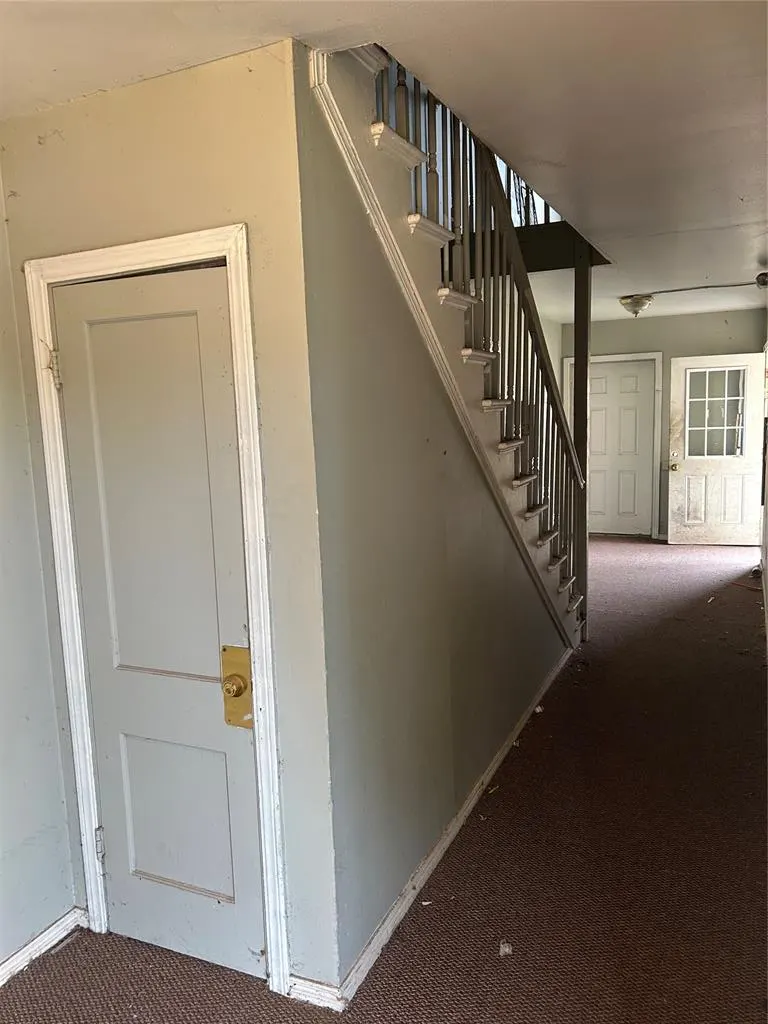 Photo 2 — 420 SW 34th Street, Oklahoma City, OK 73109