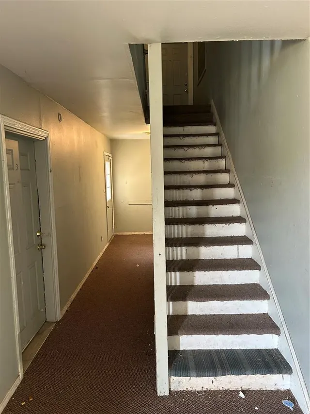 Photo 3 — 420 SW 34th Street, Oklahoma City, OK 73109