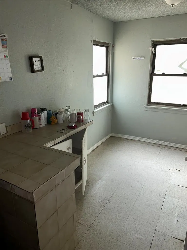 Photo 4 — 420 SW 34th Street, Oklahoma City, OK 73109