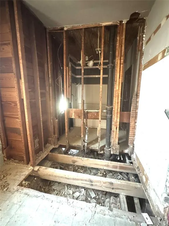 Photo 4 — 1832 NW 15th Street, Oklahoma City, OK 73106