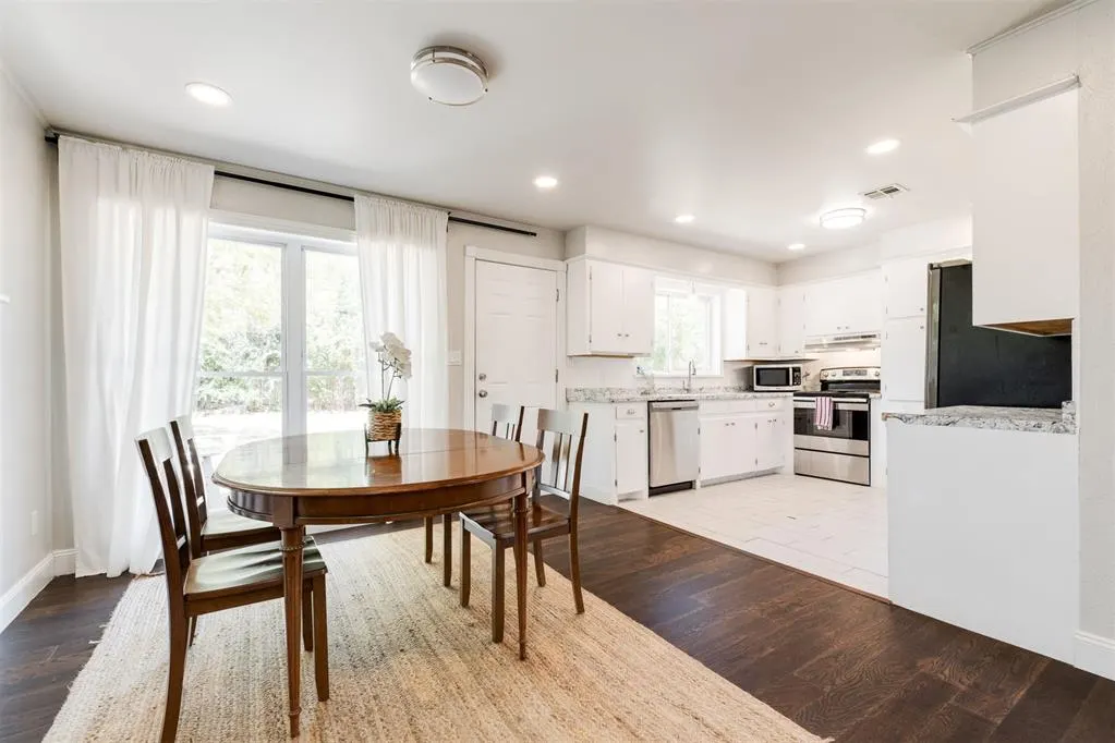 Photo 15 — 2321 Huntleigh Drive, Oklahoma City, OK 73120