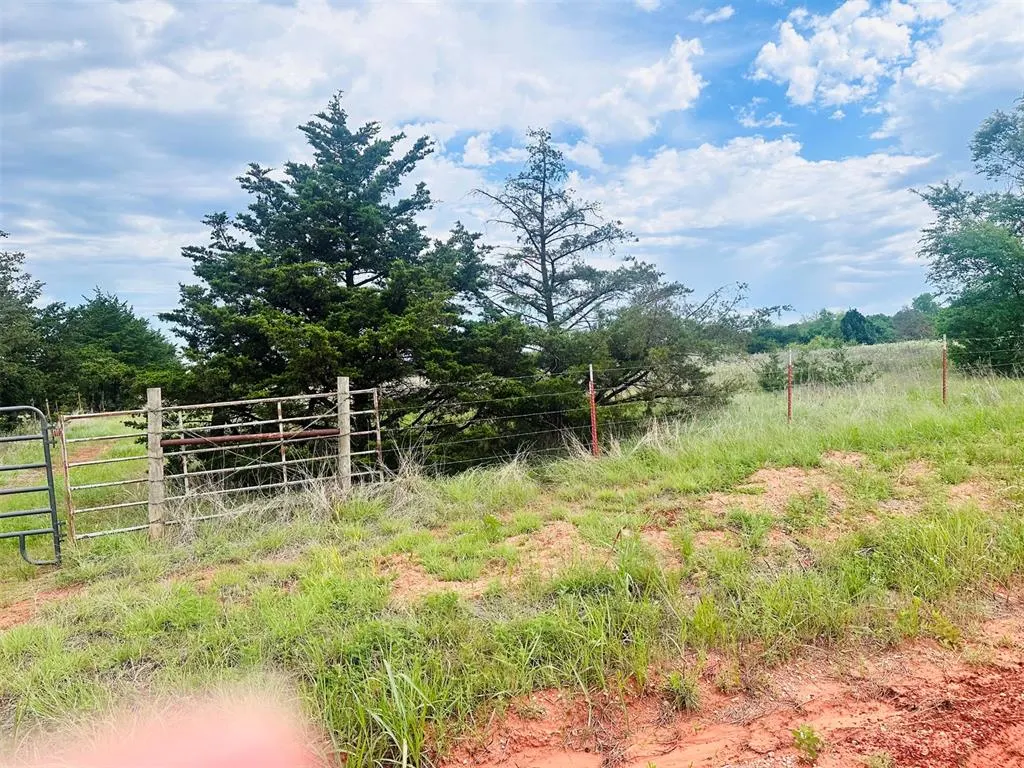Photo 4 — 21115 NE 146 Street, Luther, OK 73054