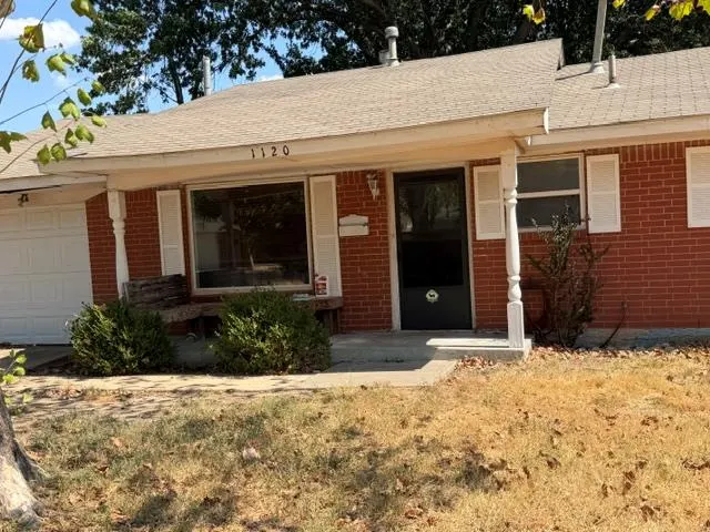 Photo 2 — 1120 Berwyck Drive, Moore, OK 73160