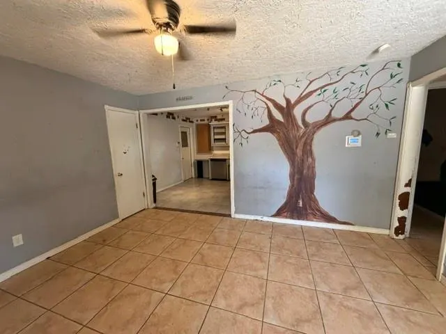 Photo 3 — 1120 Berwyck Drive, Moore, OK 73160