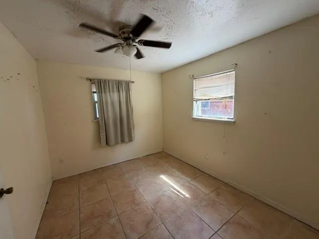 Photo 11 — 1120 Berwyck Drive, Moore, OK 73160