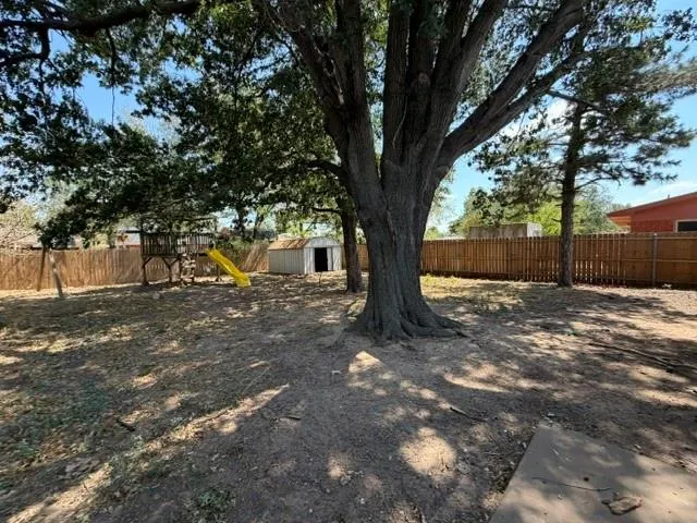 Photo 14 — 1120 Berwyck Drive, Moore, OK 73160