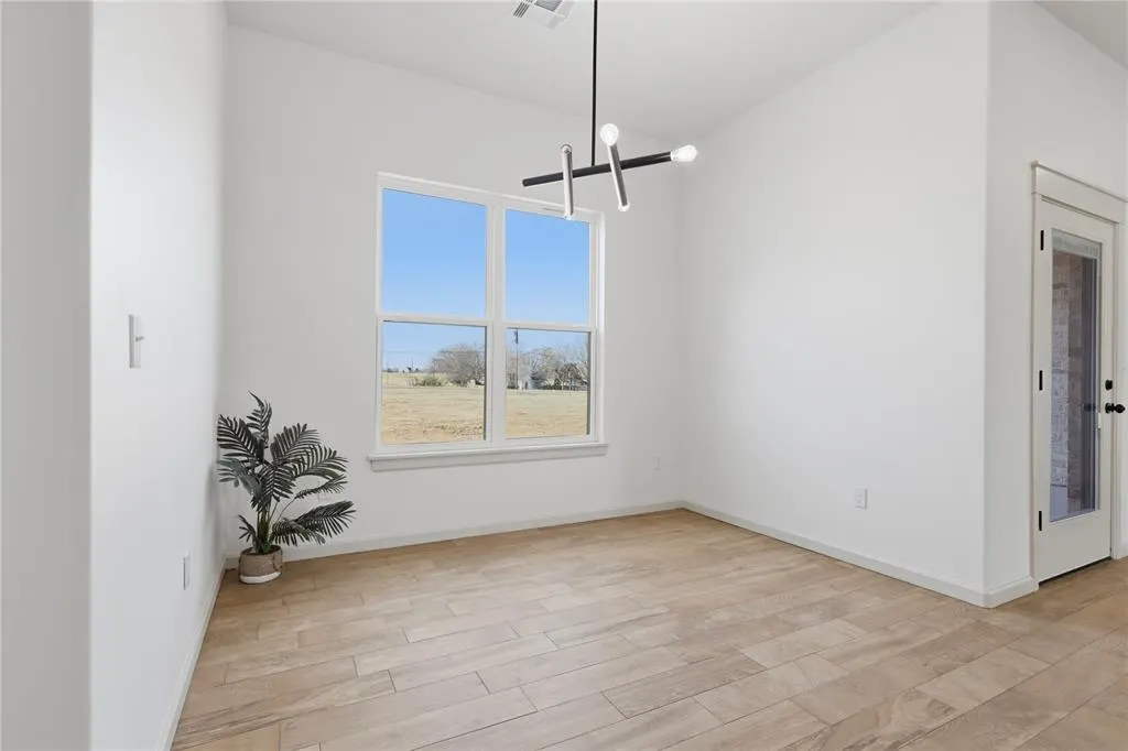 Photo 15 — 1328 Cedar Circle, Harrah, OK 73045